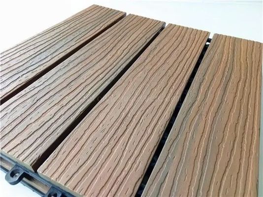 Anti glissement Decking composé 50mm de Wpc de balcon creux de conseils de Decking de 146 x de 22mm WPC